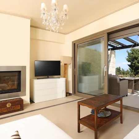 Celeste - Panoramic Sea Views, Gated Complex Villa Kriopigi