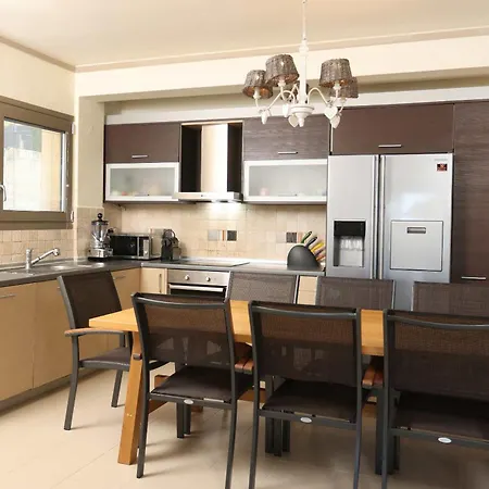 Celeste - Panoramic Sea Views, Gated Complex *