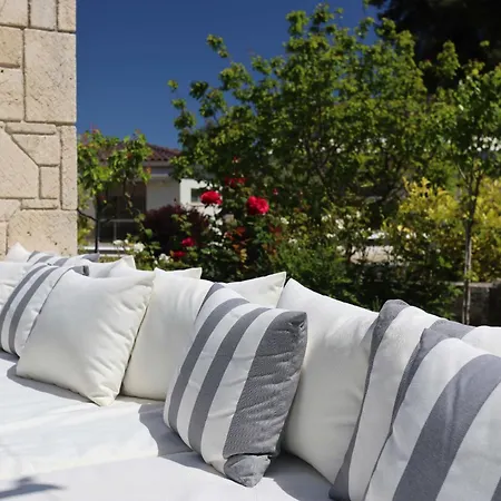 Celeste - Panoramic Sea Views, Gated Complex