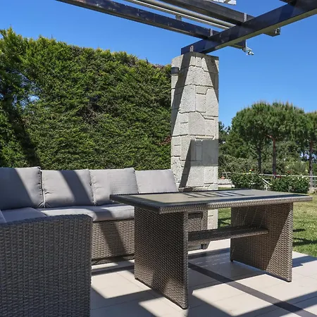 Villa Celeste - Panoramic Sea Views, Gated Complex Kriopigi
