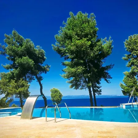 Villa Celeste - Panoramic Sea Views, Gated Complex *