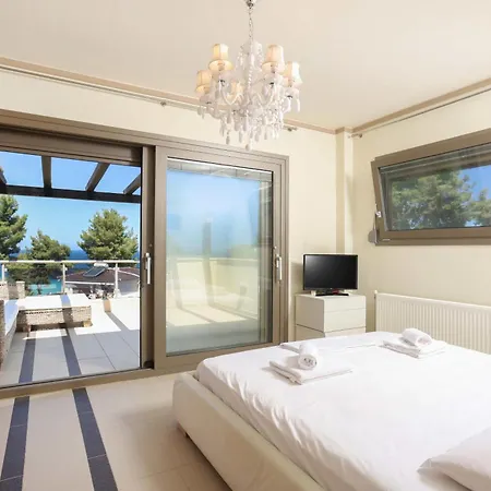 Celeste - Panoramic Sea Views, Gated Complex