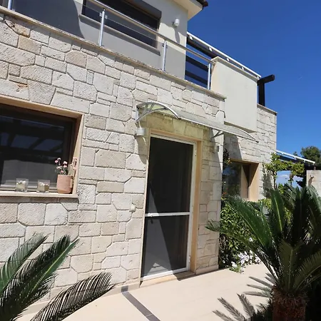 Celeste - Panoramic Sea Views, Gated Complex Kriopigi