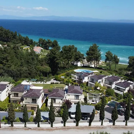 Villa Celeste - Panoramic Sea Views, Gated Complex
